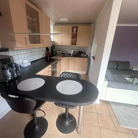 Appartement Mit Gartenblick *