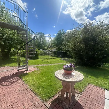 Mit Gartenblick *